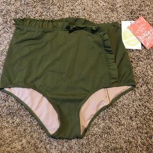 Kortni Jeane cascade bottoms